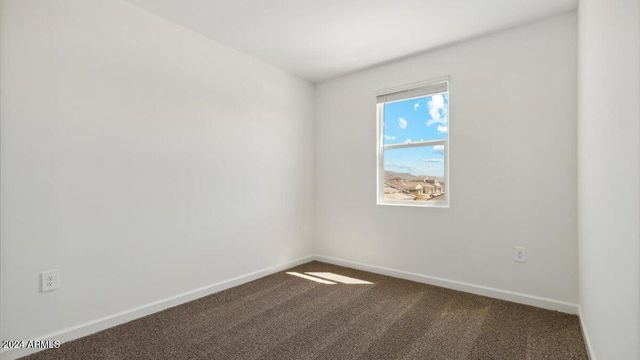 2761 W Sheppard Avenue, Apache Junction, AZ 85120