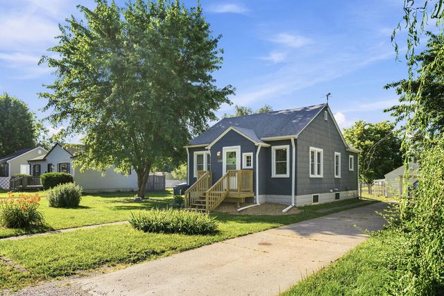 2618 38TH Avenue, Moline, IL 61265