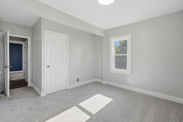 2618 38TH Avenue, Moline, IL 61265