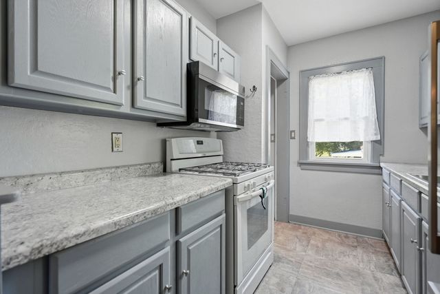 2618 38TH Avenue, Moline, IL 61265