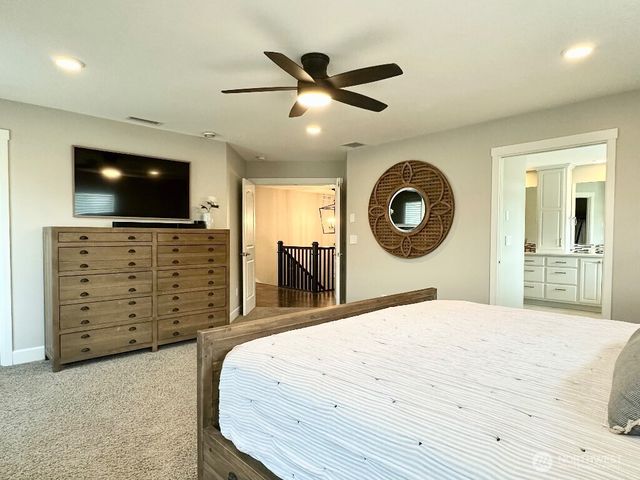 885 N Squire Drive, Ridgefield, WA 98642