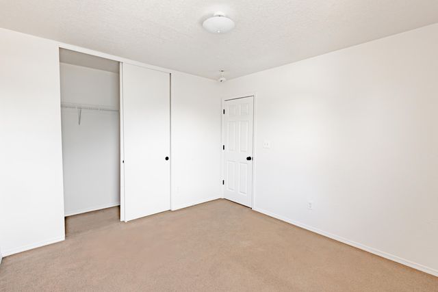 709 Noah Avenue SW, Albuquerque, NM 87121