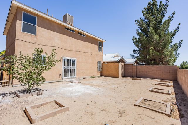 709 Noah Avenue SW, Albuquerque, NM 87121