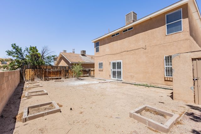 709 Noah Avenue SW, Albuquerque, NM 87121