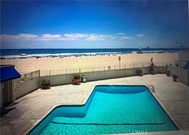 711 Pacific Coast 330, Huntington Beach, CA 92648