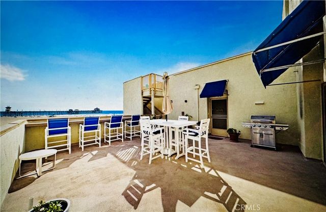 711 Pacific Coast 330, Huntington Beach, CA 92648