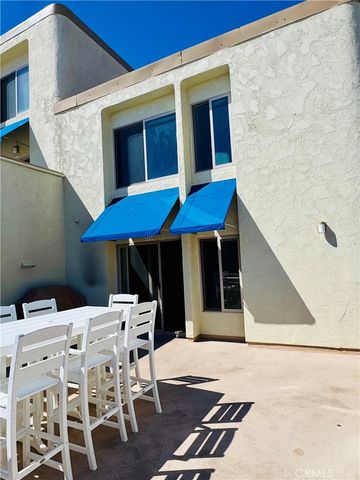 711 Pacific Coast 330, Huntington Beach, CA 92648