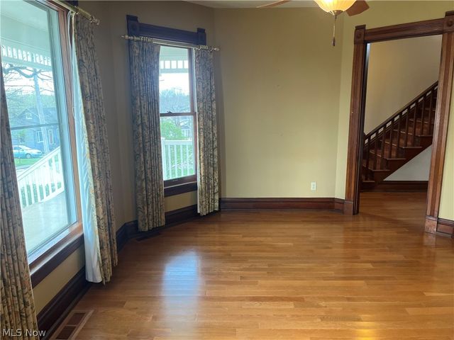 124 High Street, Marietta, OH 45750