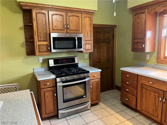 124 High Street, Marietta, OH 45750