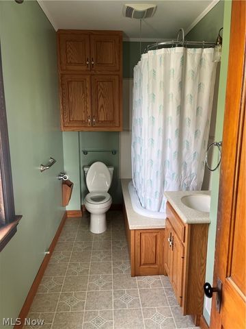 124 High Street, Marietta, OH 45750