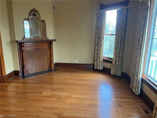 124 High Street, Marietta, OH 45750