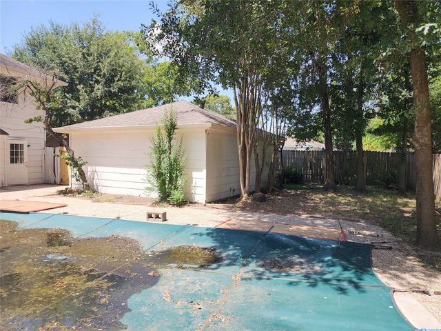 11918 Holly Stone Drive, Houston, TX 77070