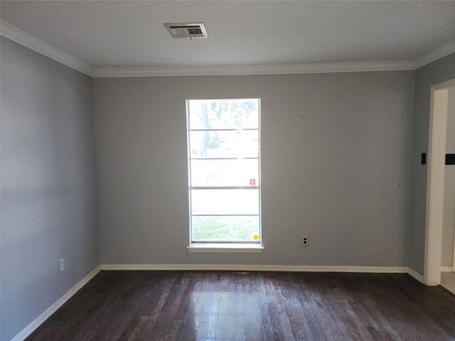 11918 Holly Stone Drive, Houston, TX 77070