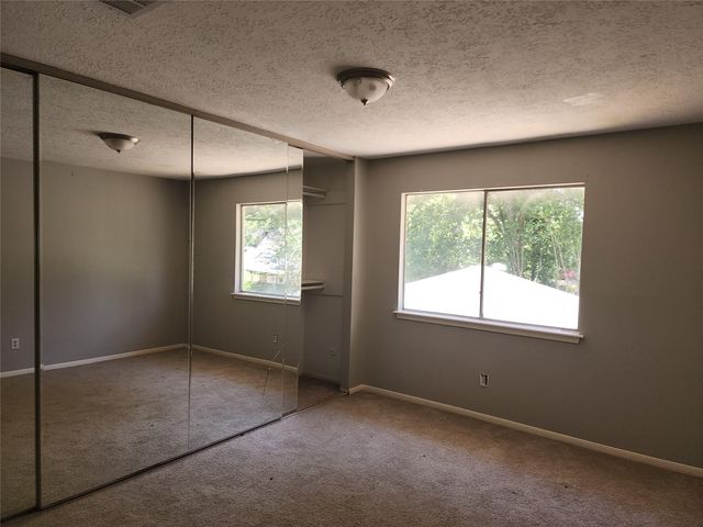 11918 Holly Stone Drive, Houston, TX 77070