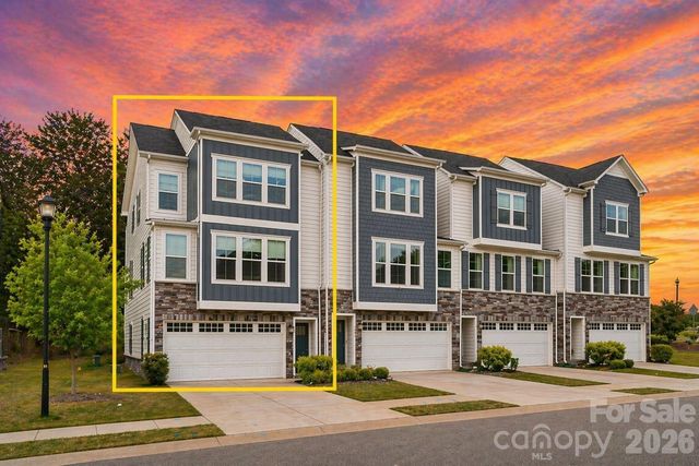 957 Portrush Lane, Tega Cay, SC 29708