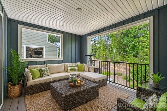 957 Portrush Lane, Tega Cay, SC 29708