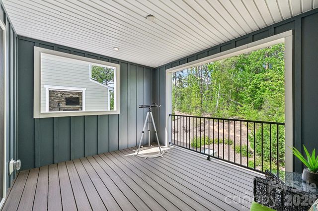 957 Portrush Lane, Tega Cay, SC 29708