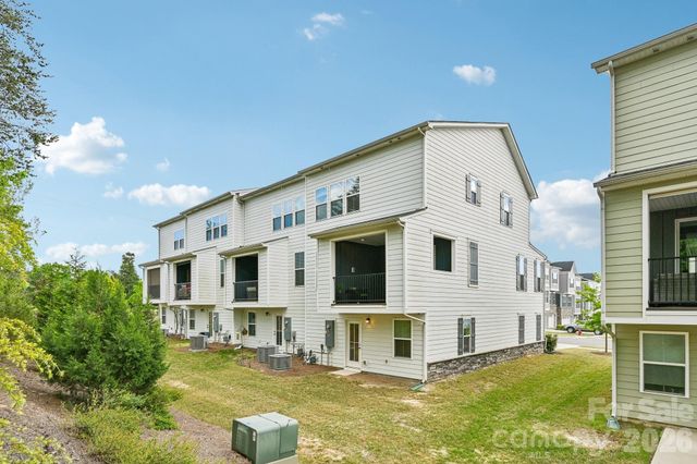 957 Portrush Lane, Tega Cay, SC 29708