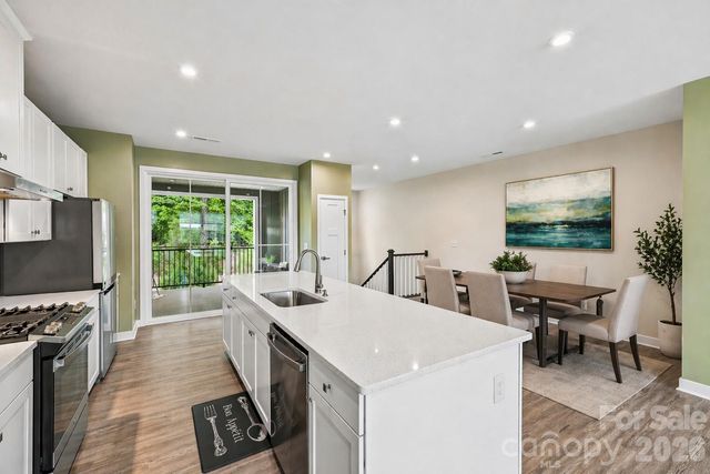 957 Portrush Lane, Tega Cay, SC 29708