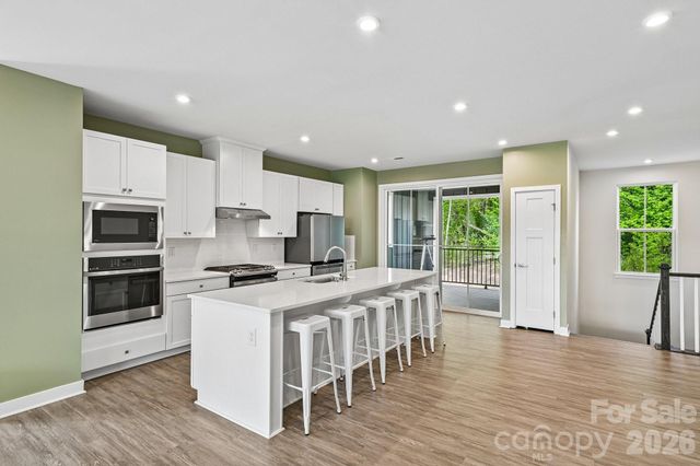 957 Portrush Lane, Tega Cay, SC 29708