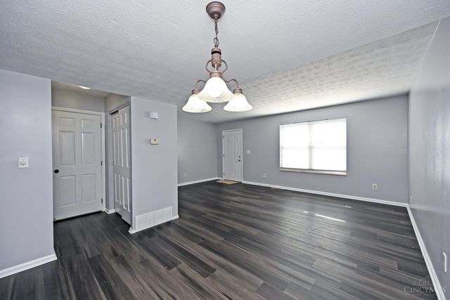 3433 Sunbury Lane, Colerain Twp, OH 45251