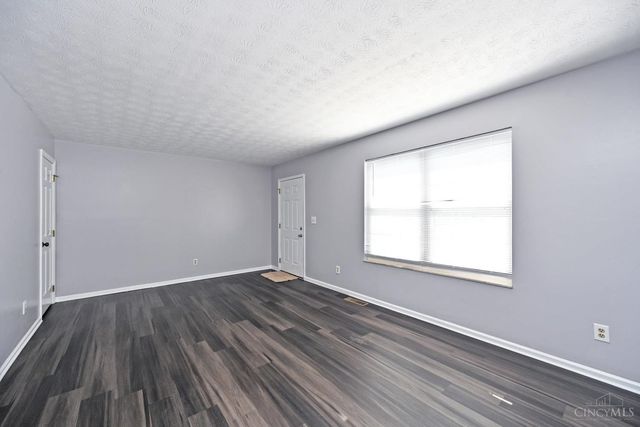 3433 Sunbury Lane, Colerain Twp, OH 45251