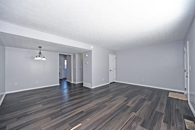 3433 Sunbury Lane, Colerain Twp, OH 45251