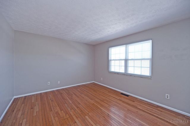 3433 Sunbury Lane, Colerain Twp, OH 45251