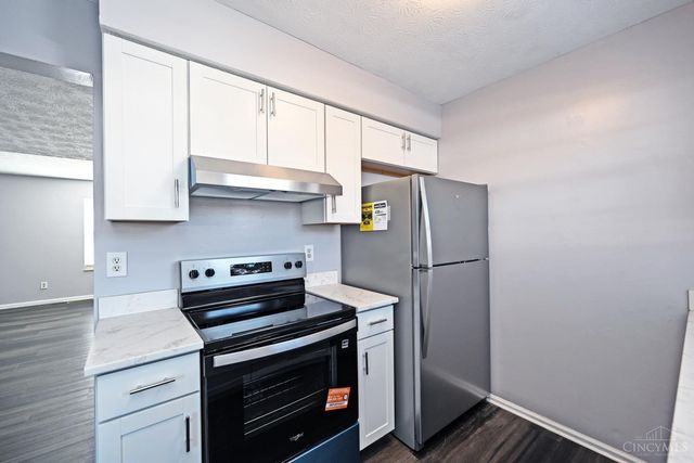 3433 Sunbury Lane, Colerain Twp, OH 45251