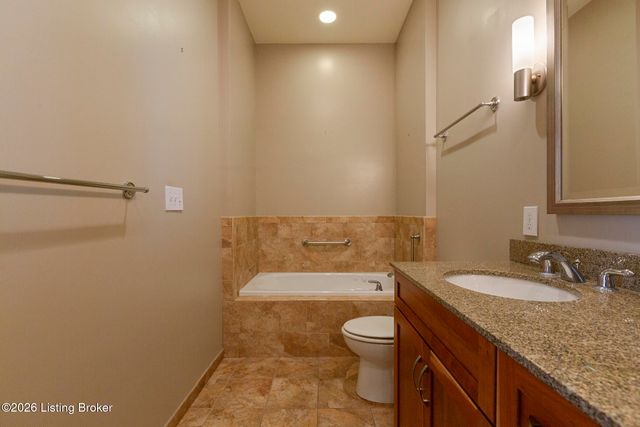 324 E Main St 213, Louisville, KY 40202