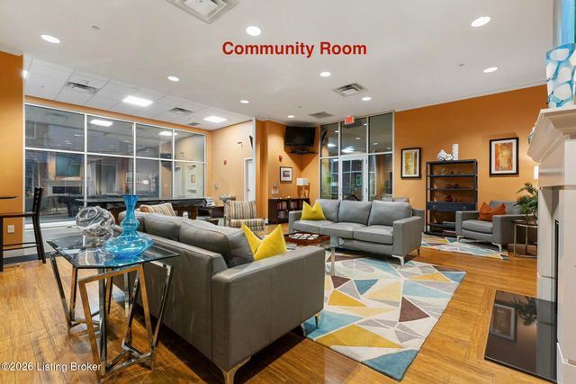 324 E Main St 213, Louisville, KY 40202