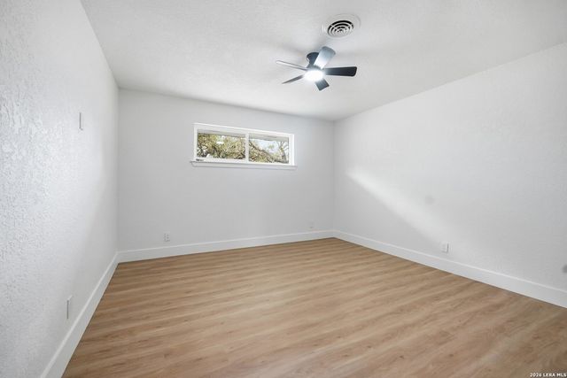 101 Twinleaf, Castle Hills, TX 78213