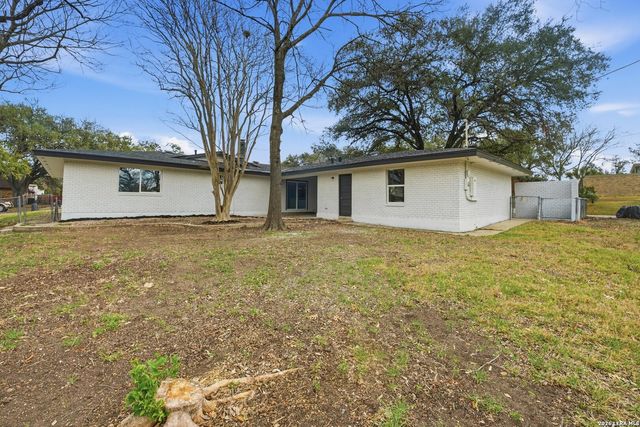 101 Twinleaf, Castle Hills, TX 78213