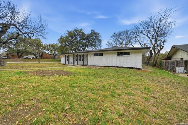 101 Twinleaf, Castle Hills, TX 78213