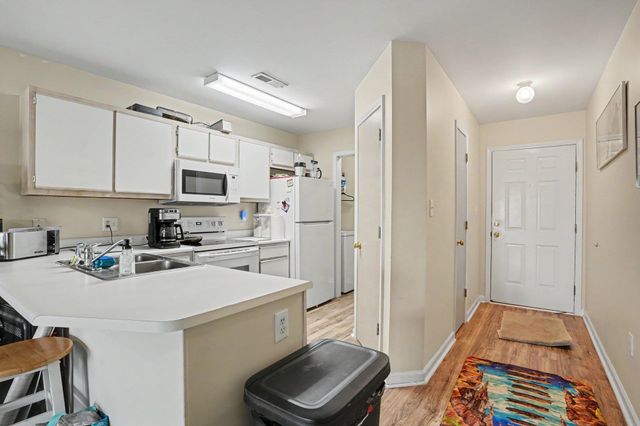 3690 Clay Pond Village Ln Apt 3, Myrtle Beach, SC 29579