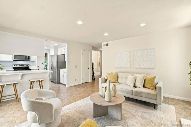11874 Arborlake Way, San Diego, CA 92131