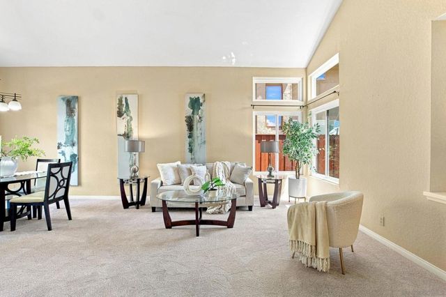 11874 Arborlake Way, San Diego, CA 92131