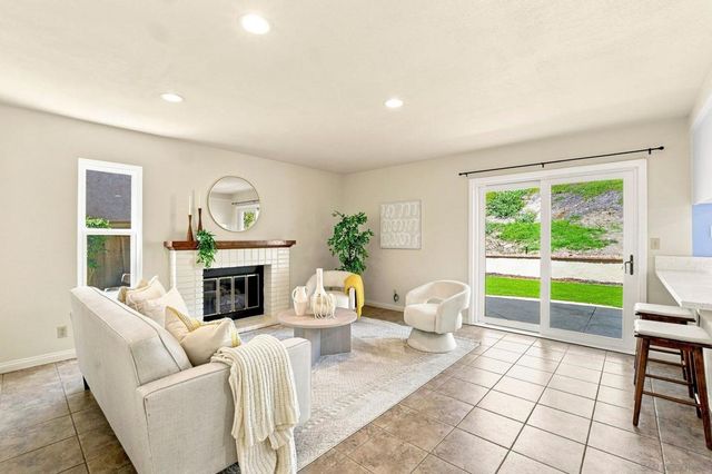 11874 Arborlake Way, San Diego, CA 92131