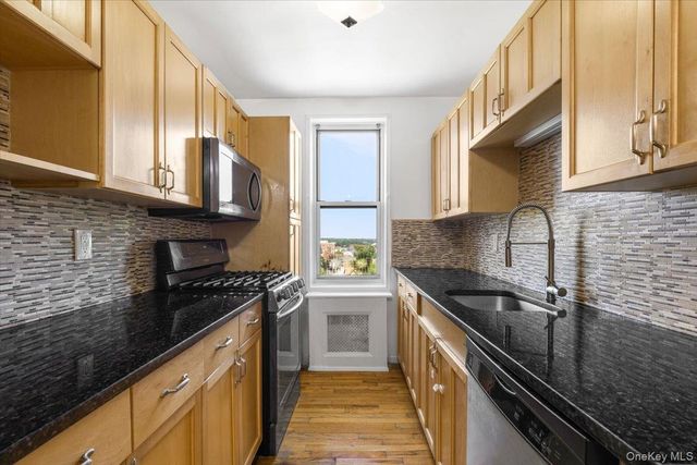 126 Church Street 6C, New Rochelle, NY 10805