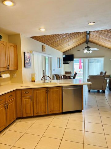 1076 SW 26th Terrace, Deerfield Beach, FL 33442