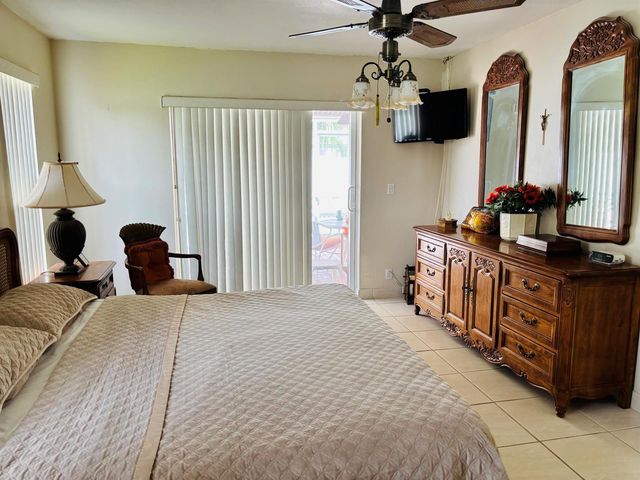 1076 SW 26th Terrace, Deerfield Beach, FL 33442