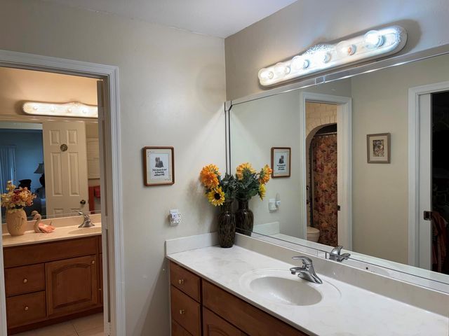 1076 SW 26th Terrace, Deerfield Beach, FL 33442