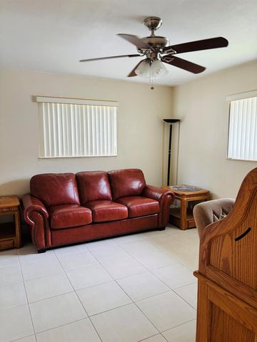 1076 SW 26th Terrace, Deerfield Beach, FL 33442