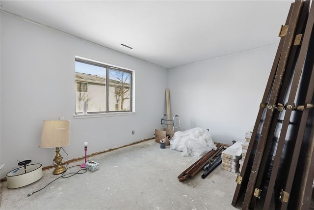 1015 Woodland Heights Court SE 11, Cedar Rapids, IA 52403