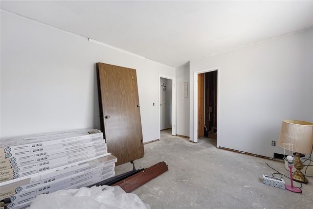 1015 Woodland Heights Court SE 11, Cedar Rapids, IA 52403