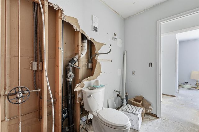 1015 Woodland Heights Court SE 11, Cedar Rapids, IA 52403