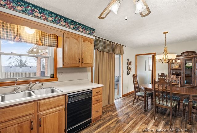 9185 Nina Drive, Georgetown, IN 47122