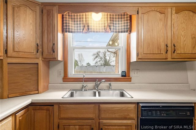 9185 Nina Drive, Georgetown, IN 47122