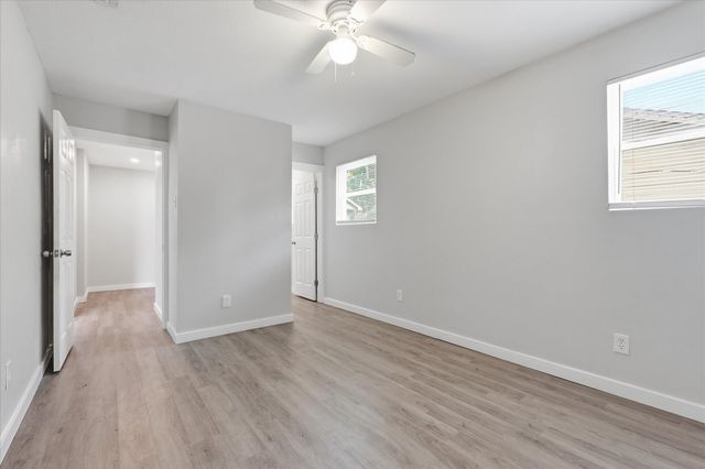 3103 S Edgefield Avenue, Dallas, TX 75224