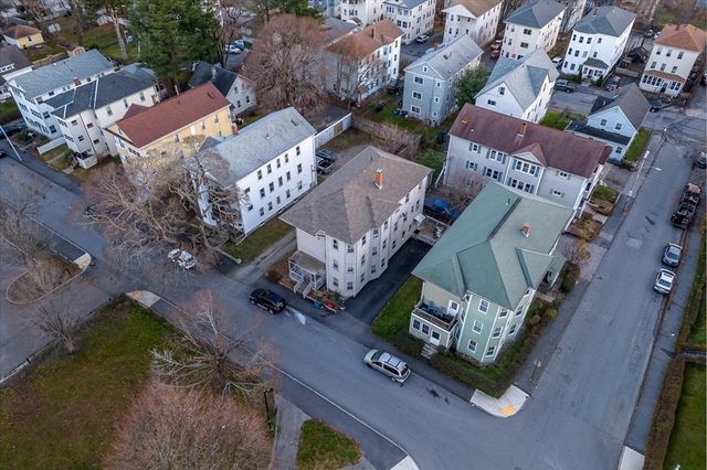 32 Ames St, Worcester, MA 01604